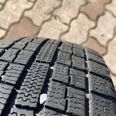 スタッドレスタイヤ165 70　14インチの画像