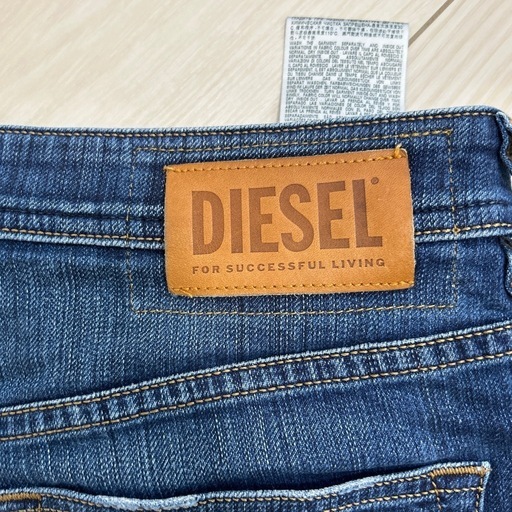 DIESELジーンズ