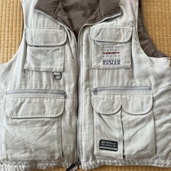 ピアスポーツのベスト🦺
