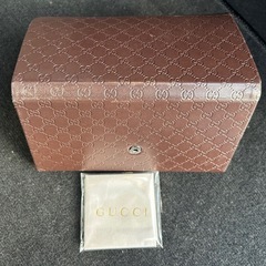 GUCCIサングラスケースの画像