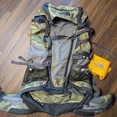 ザック　ノースフェイス　70リットル？　登山　トレッキング