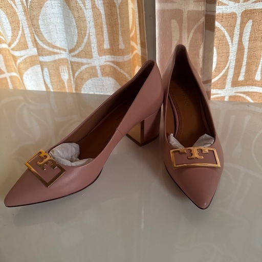 トリーバーチ　パンプス　ピンク