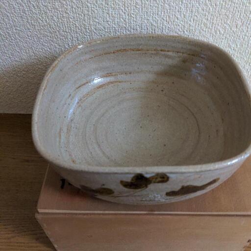 唐津焼』『岸岳窯三帰陶苑』共箱鉢 (こうめ) 鍋島の食器《和皿