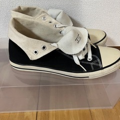 お支払いは、現金かPayPay払いでお願い致します。 お釣りがないようにご準備頂けると助かります。スニーカー　メンズ　27センチの画像