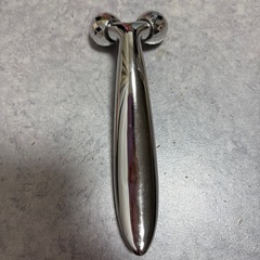 フェイスラインをゴリゴリする器具