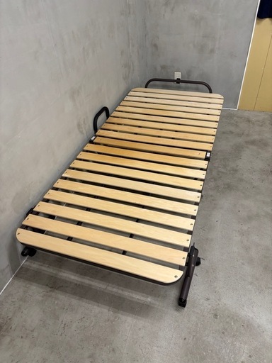 ニトリ 折りたたみ すのこ シングルベッド（ニトリ すのこ