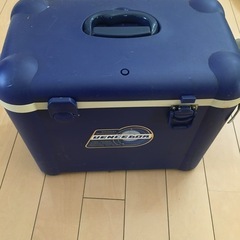 クーラーボックス