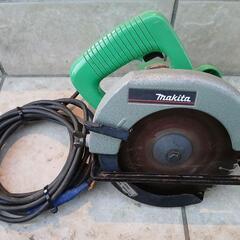 マキタ　丸ノコ　M5600A