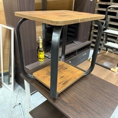 サイドテーブルの画像