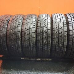 TOYO DELVEX M935 215/70R17.5 118...