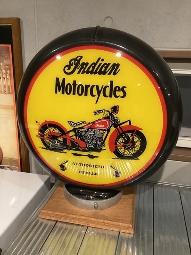 ガレージ店舗にガスランプ　ハーレーダビットソン