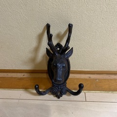 鉄製　鹿のオブジェフックの画像