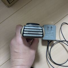 4枚刃　HITACHI製　電気シェーバーの画像
