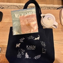 KALDI猫の日バッグ&ティーポットおまけ付き