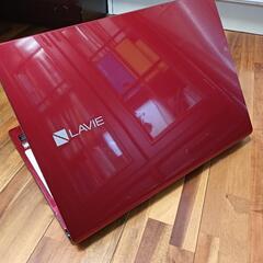 【決まりました】お洒落な赤いNEC LAVIE ノートパソコンの画像