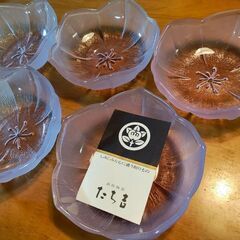 たち吉　ガラス食器　５枚セット　未使用　ピンク系の画像