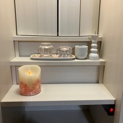 創価学会、家具調仏壇。スワロフスキー灯篭（シャンデリア）の画像