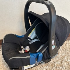Mercedes-Benz製のベビーシートの画像