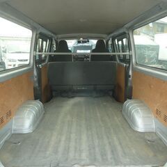 H.28(2016)年 トヨタ ハイエースバン ロングDXディーゼル シルバー エアコン　パワステ　パワーウィンドウ　集中ドアロック　ABS　エアバック　バックカメラ　ETC　ナビ　キーレス　LEDヘッドライト　フルセグTV　車検８年１月　　17231の画像