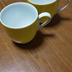 黄色いカップ2個セット