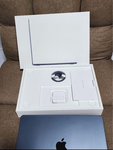 Apple MacBookAir 13.6インチ M2チップ