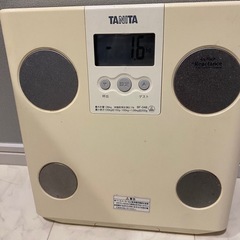 TANITAの体重計
