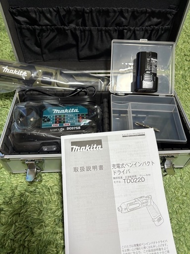 マキタ　ペンインパクトドライバー　TD022DSHXO 本体カラー　オリーブ
