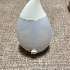 超音波式で静音、1.8 L加湿器