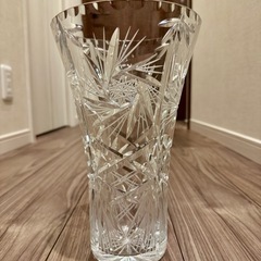 ボヘミアグラス　花瓶　フラワーベース