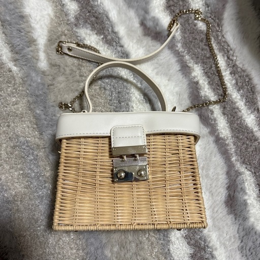 ZARA ハンドルウォーブン ミノディエールかごバッグラタン ZARA ハンドルウォーブン ミノディエールかごバッグラタン