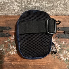 何か購入してくれた方には差し上げます！ adidas ポーチの画像