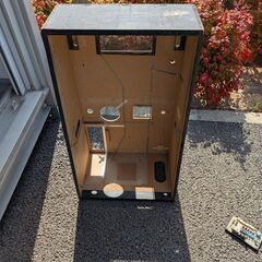 パチスロ　アルゼ系筐体　空箱・ドアその他不用品あげます。　スロッ...