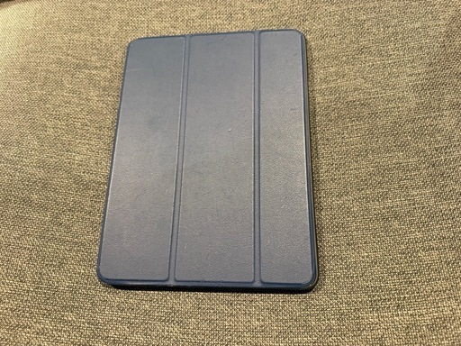 Apple iPad (第9世代) スペースグレー カバー付き 
