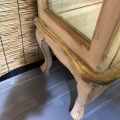 ロココ調 キュリオケース アンティーク シャービー加工 ヴィンテージの画像