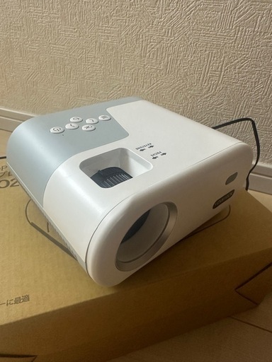 プロジェクター