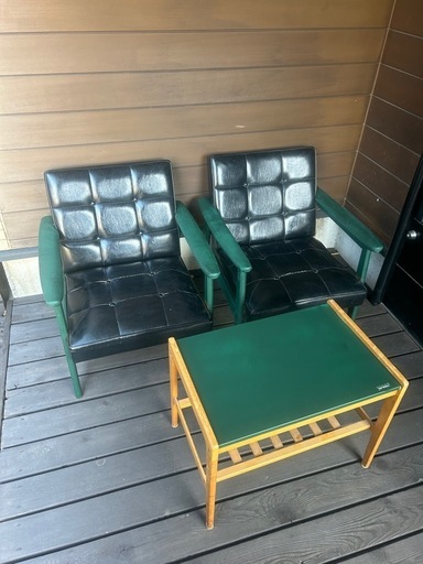 カリモク　デスクチェアーセット　椅子1脚机1個