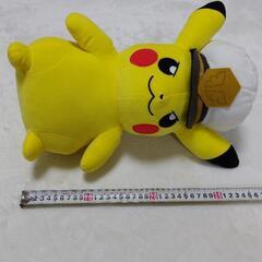 ぬいぐるみ　ピカチュウの画像
