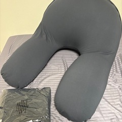 ヨギボー(ゴースト)本体ほぼ新品、新品カバー付き、yogibo