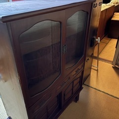 洋風廻るコレクションケースの画像