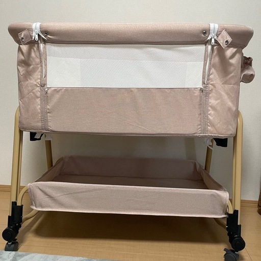 ベビーベッド　折り畳み　ピンク　キャスター付き