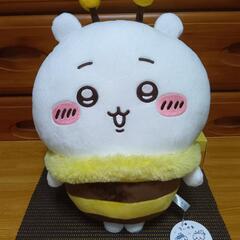 ちいかわ　ハチさんBIGぬいぐるみ【ちいかわ&ハチワレ】の画像