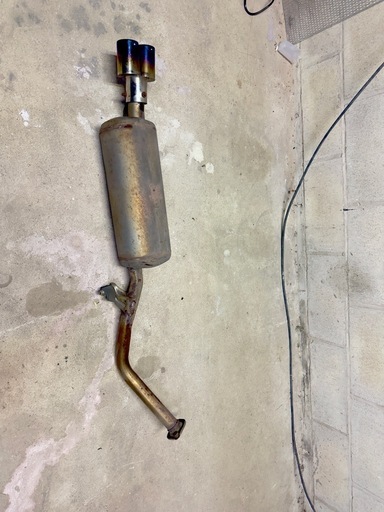 【中古】プリウス ZVW30 純正マフラー DAA-ZVW30 / 2ZR-FXE