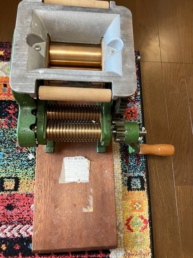 小野式製麺機 緑色 手動 小野式 手動式緑色金属製機械 花