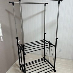 折りたたみ物干しラック