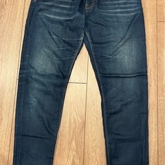 ZARA ブルーデニムの画像