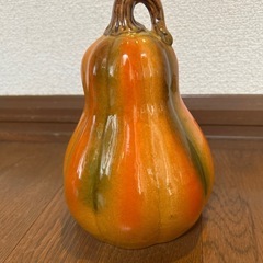 パンプキンの陶器の置物の画像