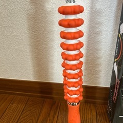 曲げられるマッサージバー2本の画像