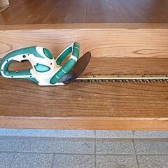 <<岐阜 引取限定>>＜ヘッジトリマー＞　マキタ生垣バリカン(MUH4051) 400mm＜高級刃＞本体のみの画像