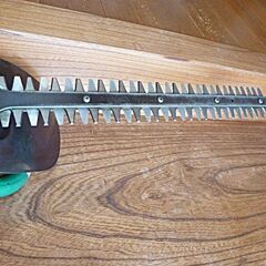 <<岐阜 引取限定>>＜ヘッジトリマー＞　マキタ生垣バリカン(MUH4051) 400mm＜高級刃＞本体のみの画像