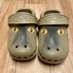 キッズサンダル　恐竜　14〜14.5センチくらい